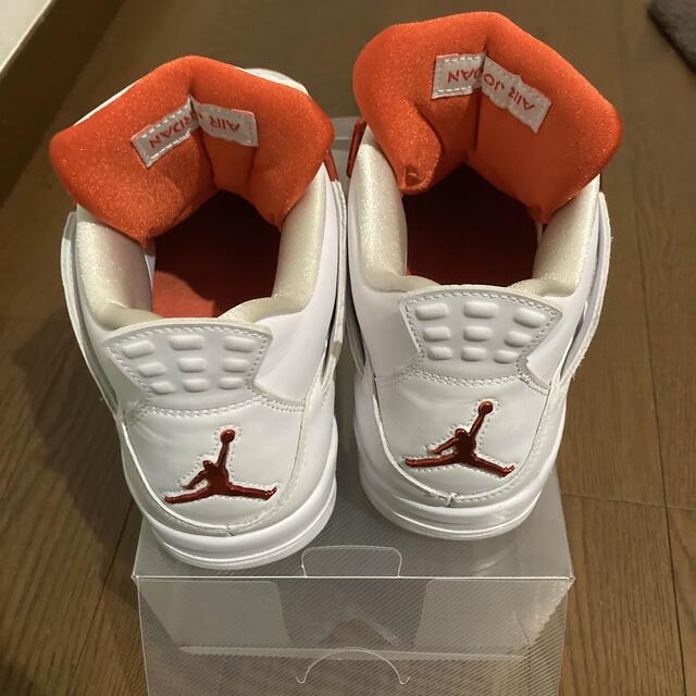 NIKE(ナイキ)のAIR JORDAN 4 RETRO WHITE TEAM ORANGE メンズの靴/シューズ(スニーカー)の商品写真