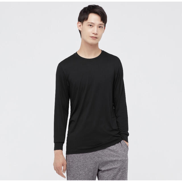 UNIQLO(ユニクロ)のユニクロ　ヒートテッククルーネックT（九分袖）サイズM カラー黒　2袋セット メンズのアンダーウェア(その他)の商品写真