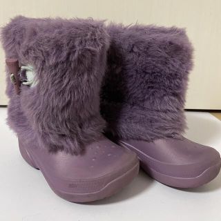 クロックス(crocs)のクロックス　ボアブーツ　powder girl 10c11  18.5〜19cm(ブーツ)