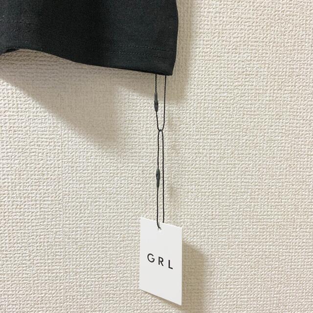 GRL(グレイル)のGRL　Tシャツ　黒　黒ティー レディースのトップス(Tシャツ(半袖/袖なし))の商品写真