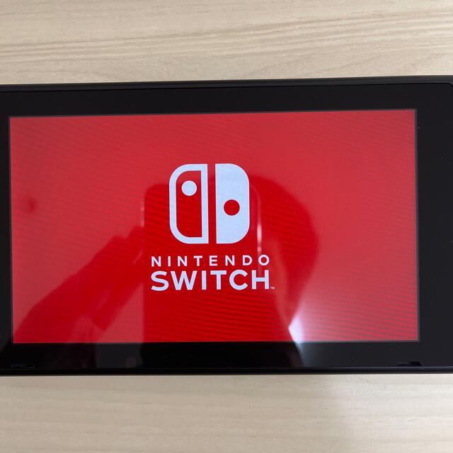 Nintendo Switch(ニンテンドースイッチ)の任天堂　スイッチ Switch 本体　中古　旧型 エンタメ/ホビーのゲームソフト/ゲーム機本体(家庭用ゲーム機本体)の商品写真