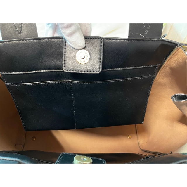 ANNA SUI(アナスイ)の【新品タグ付き】ANNASUI アナスイ トートバッグ A4収納可 黒　 レディースのバッグ(トートバッグ)の商品写真