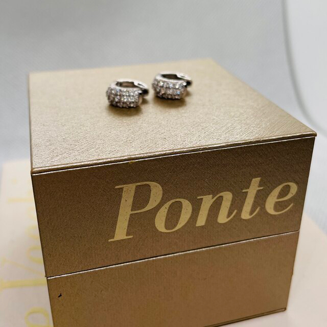 ポンテヴェキオ PonteVecchi K18WG ダイヤ ピアス 0.22ct