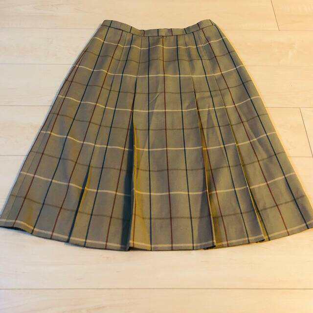 BURBERRY(バーバリー)のさっちゃん様専用　レトロ　バーバリーズスカート レディースのスカート(ひざ丈スカート)の商品写真