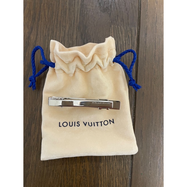 LOUIS VUITTON(ルイヴィトン)のネクタイピン メンズのファッション小物(ネクタイピン)の商品写真