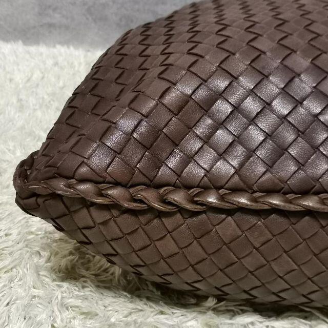 Bottega Veneta(ボッテガヴェネタ)の【美品】ボッテガヴェネタ イントレチャート ホーボー ハンドバッグ ブラウン レディースのバッグ(ショルダーバッグ)の商品写真