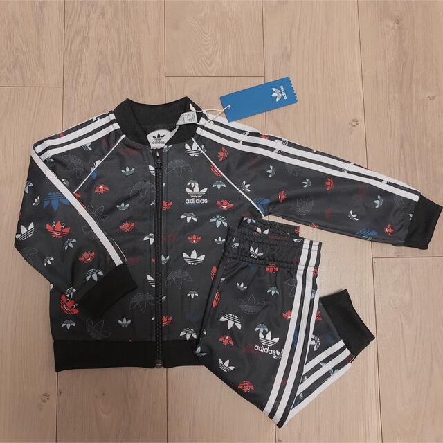 adidas(アディダス)の【新品】アディダス ジャージ上下セット　100 キッズ/ベビー/マタニティのキッズ服男の子用(90cm~)(その他)の商品写真