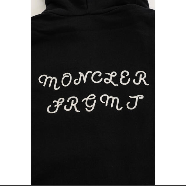 MONCLER(モンクレール)の＊新品未使用MONCLER フラグメントコラボ　スウェットパーカー＊ メンズのトップス(パーカー)の商品写真