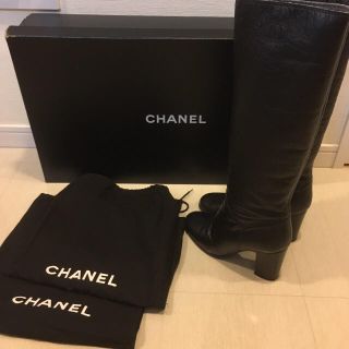 シャネル(CHANEL)の送料無料☆CHANELブラックブーツ(ブーツ)