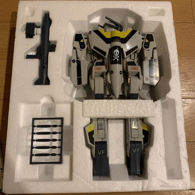 マクロス VF-1S アーマードバルキリー GBP-1S 超合金 1/55の通販 by は