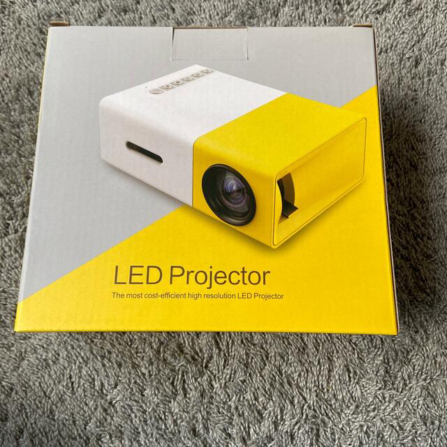 LEDプロジェクター スマホ/家電/カメラのテレビ/映像機器(プロジェクター)の商品写真