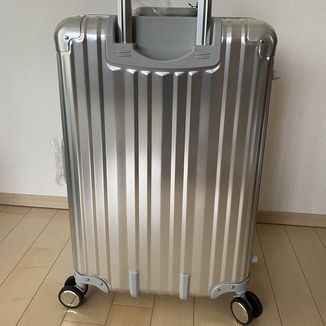 RIMOWA(リモワ)のリカルド　RICARDO スーツケース 58L アルミニウム　新品 レディースのバッグ(スーツケース/キャリーバッグ)の商品写真