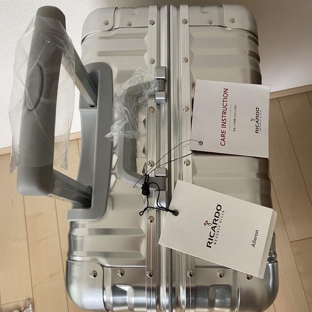 RIMOWA(リモワ)のリカルド　RICARDO スーツケース 58L アルミニウム　新品 レディースのバッグ(スーツケース/キャリーバッグ)の商品写真