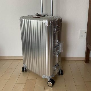 リモワ(RIMOWA)のリカルド　RICARDO スーツケース 58L アルミニウム　新品(スーツケース/キャリーバッグ)