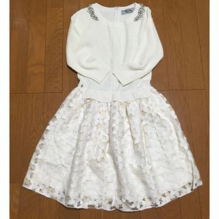 リランドチュール(Rirandture)の♡美品 パーツビジューフラワーワンピース♡(ミニワンピース)