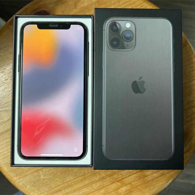 iPhone(アイフォーン)のiPhone 11 Pro スペースグレイ 256 GB SIMフリー スマホ/家電/カメラのスマートフォン/携帯電話(スマートフォン本体)の商品写真