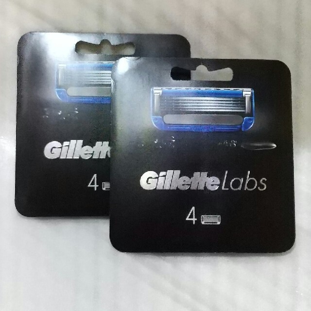 Gillette Labs ヒーテッドレーザー  替刃4個×2 コスメ/美容のシェービング(カミソリ)の商品写真