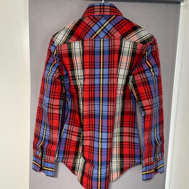 Vivienne Westwood(ヴィヴィアンウエストウッド)のヴィヴィアンウエストウッドマン　チェックシャツ メンズのトップス(シャツ)の商品写真