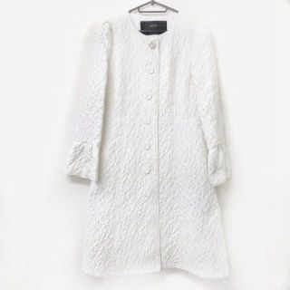 トゥービーシック(TO BE CHIC)のトゥービーシック コート サイズ40 M - 白(その他)