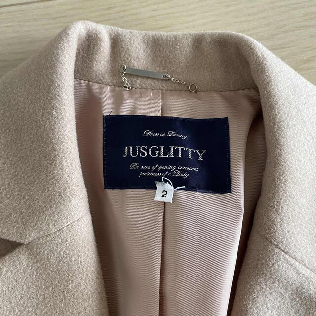 JUSGLITTY(ジャスグリッティー)のJUSGLITTY ベージュ チェスターコート レディースのジャケット/アウター(チェスターコート)の商品写真