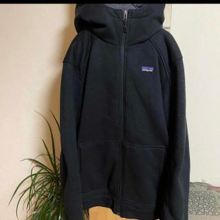 patagonia ジップアップフーディー