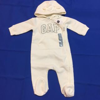 ベビーギャップ(babyGAP)の新品タグ付 gap カバーオール くま耳 65 ロゴシルバー(カバーオール)