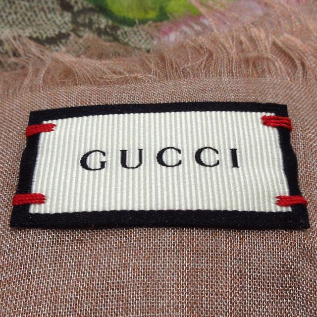 Gucci(グッチ)のグッチ ストール(ショール) - GG柄/花柄 レディースのファッション小物(マフラー/ショール)の商品写真