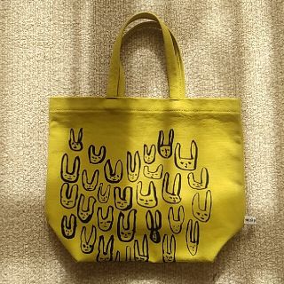 mina perhonen(トートバッグ)のフリマアイテム一覧 mina perhonen(トートバッグ)のフリマアイテム一覧