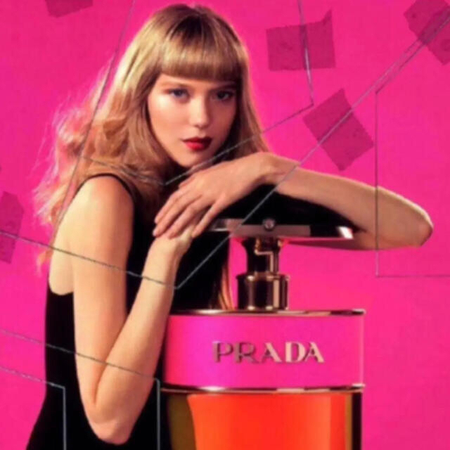 PRADA(プラダ)の【新品】 PRADA CANDY フレグランス 30ml コスメ/美容の香水(ユニセックス)の商品写真