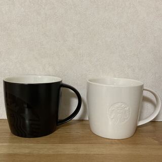 スターバックスコーヒー(Starbucks Coffee)のStarbucks  マグカップ　ペア　白黒　スタバ(グラス/カップ)