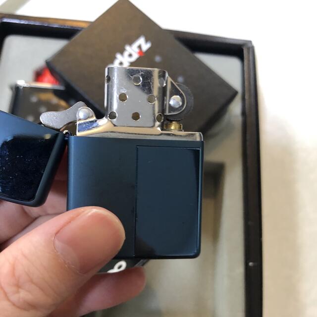 ZIPPO(ジッポー)のZIPPO オイルセット付き メンズのファッション小物(タバコグッズ)の商品写真