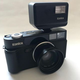 コニカミノルタ(KONICA MINOLTA)のコニカ ヘキサー KONICA HEXAR 35㎜ F2.0 ストロボ付(フィルムカメラ)