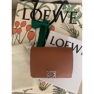 ロエベ(LOEWE)のロエベ LOEWE アナグラム トライフォールド  タン (財布)