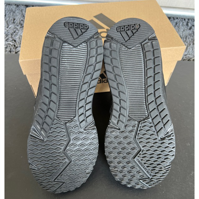 adidas(アディダス)のアディダス☆フォルタラン☆黒21.5cm キッズ/ベビー/マタニティのキッズ靴/シューズ(15cm~)(スニーカー)の商品写真