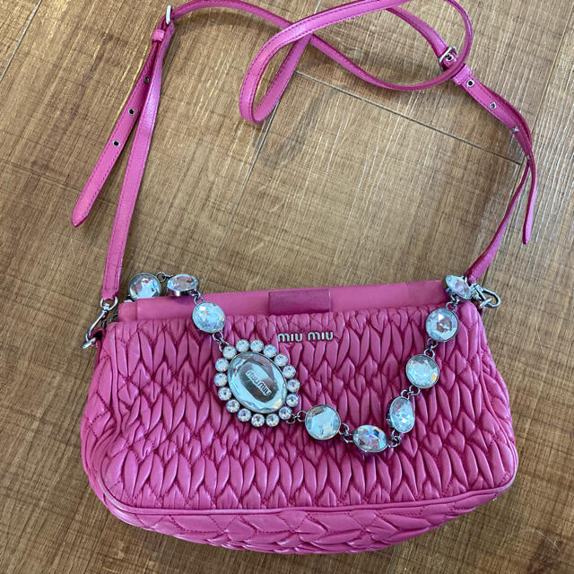 miumiu 鞄　ショルダーバッグ