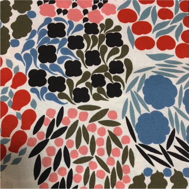 marimekko(マリメッコ)の【限定】ヴァスキナ✈︎マリメッコ  ハンドメイドの素材/材料(生地/糸)の商品写真