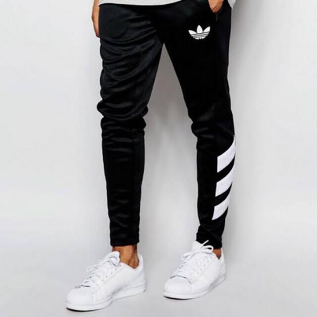 adidas(アディダス)のAdidas Originals Skinny Joggers Black　M メンズのパンツ(その他)の商品写真