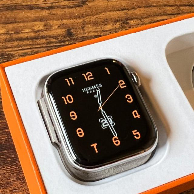 Apple Watch HERMES series4 44mm バッテリ残98%スマホ/家電/カメラ