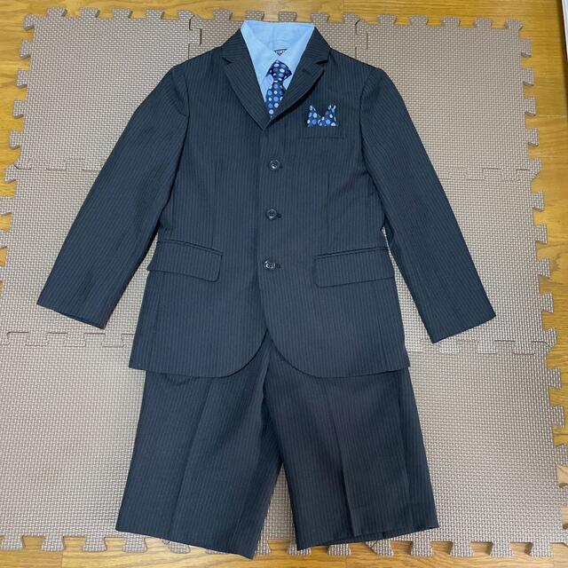 フォーマルスーツ　130センチ キッズ/ベビー/マタニティのキッズ服男の子用(90cm~)(ドレス/フォーマル)の商品写真