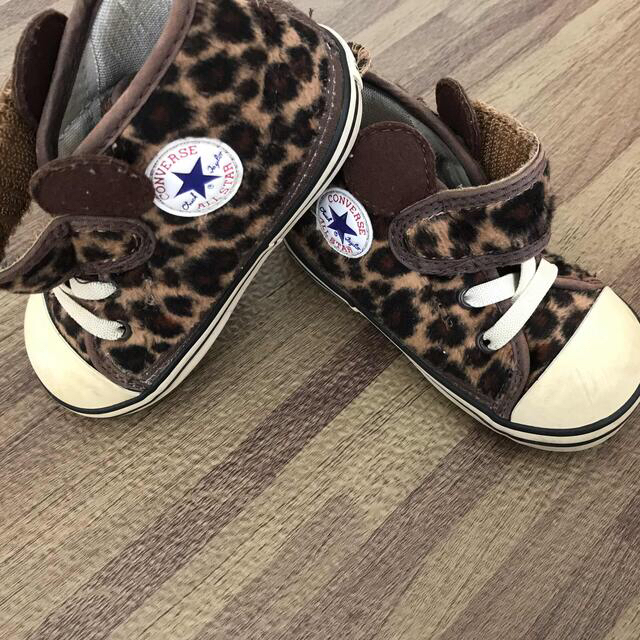 CONVERSE(コンバース)のコンバース　ハイカット　ヒョウ柄 キッズ/ベビー/マタニティのベビー靴/シューズ(~14cm)(スニーカー)の商品写真