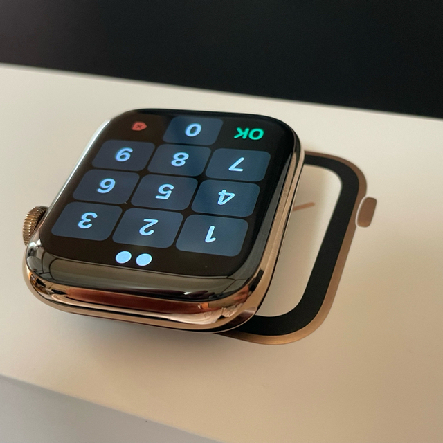 Apple Watch(アップルウォッチ)の【美品！即取引希望】AppleWatch ステンレスゴールド メンズの時計(腕時計(デジタル))の商品写真