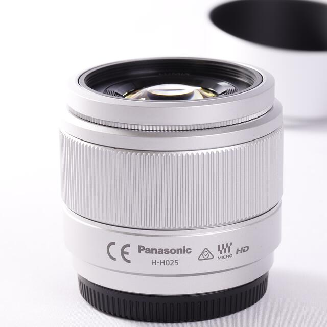 Panasonic(パナソニック)の背景をうっとりボカしたい時は、コレ！★LUMIX G 25mm F1.7 スマホ/家電/カメラのカメラ(レンズ(単焦点))の商品写真