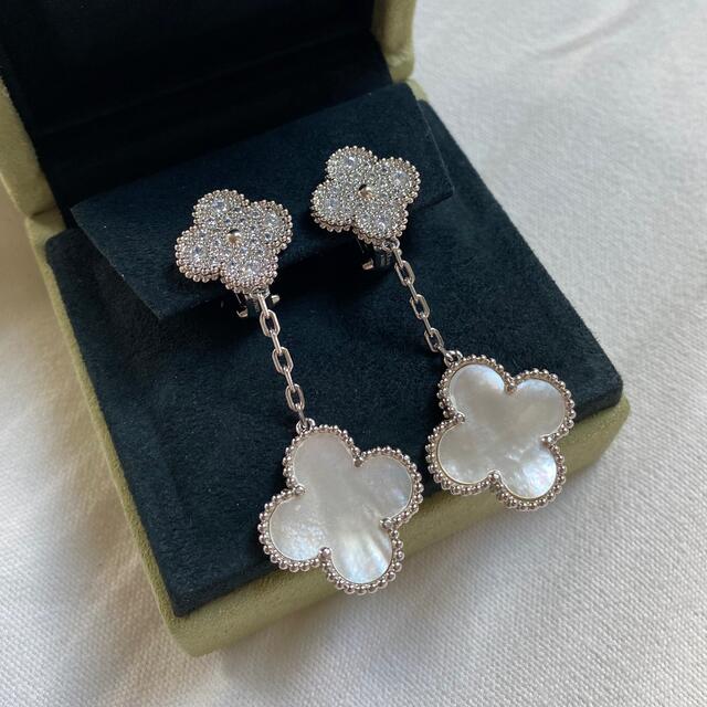新しい季節 Van Cleef ヴァンクリ2連ピアス - Arpels & ピアス 新しい季節 Van Cleef ヴァンクリ2連ピアス - Arpels & ピアス