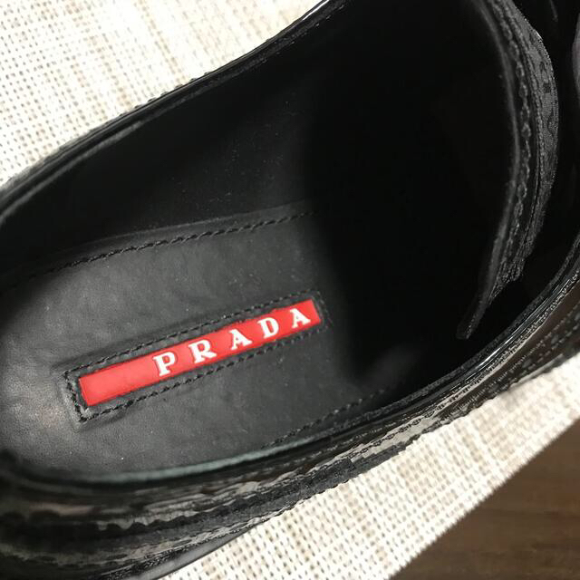 PRADA(プラダ)のPRADA プラダ 靴 エナメル 紐靴 ブラック レディースの靴/シューズ(ローファー/革靴)の商品写真