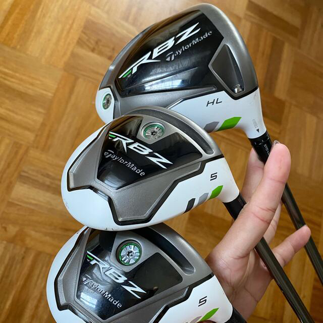 TaylorMade(テーラーメイド)のゴルフバッグ一式　テーラーメイド　レディース チケットのスポーツ(ゴルフ)の商品写真