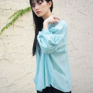 値下げ 美品 スズキタカユキ　band sleeve blouse