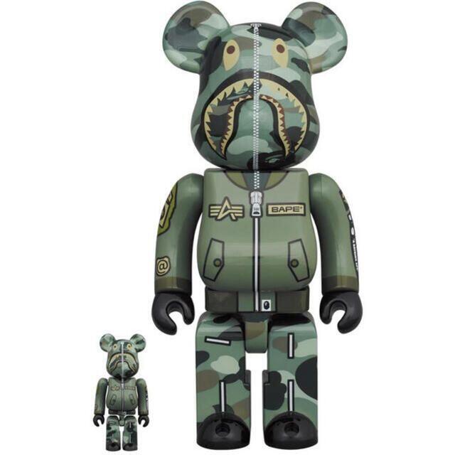 エンタメ/ホビーBE@RBRICK BAPE (R) × ALPHA 100％ & 400％