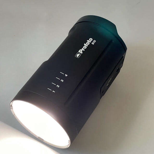 Profoto b10 ストロボ スペアバッテリー付き