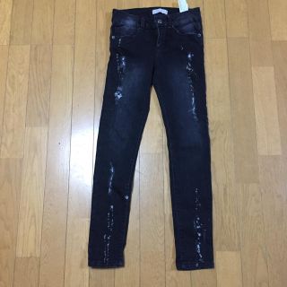 ザラ(ZARA)のZARA ブラック クラッシュスキニーデニム 140(パンツ/スパッツ)