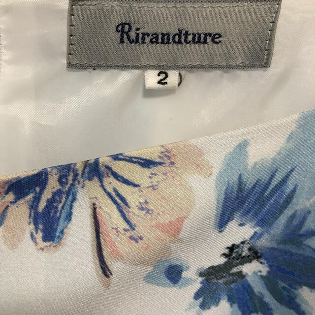 Rirandture - 期間限定お値下げ💓美品💓花柄ワンピースの通販 by blue ...